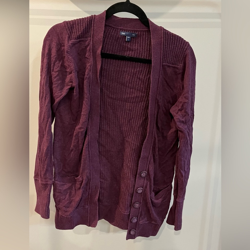 GAP cardigan
